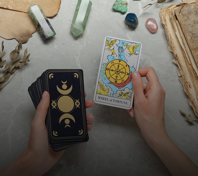 Tarot reading with Wheel of Fortune card